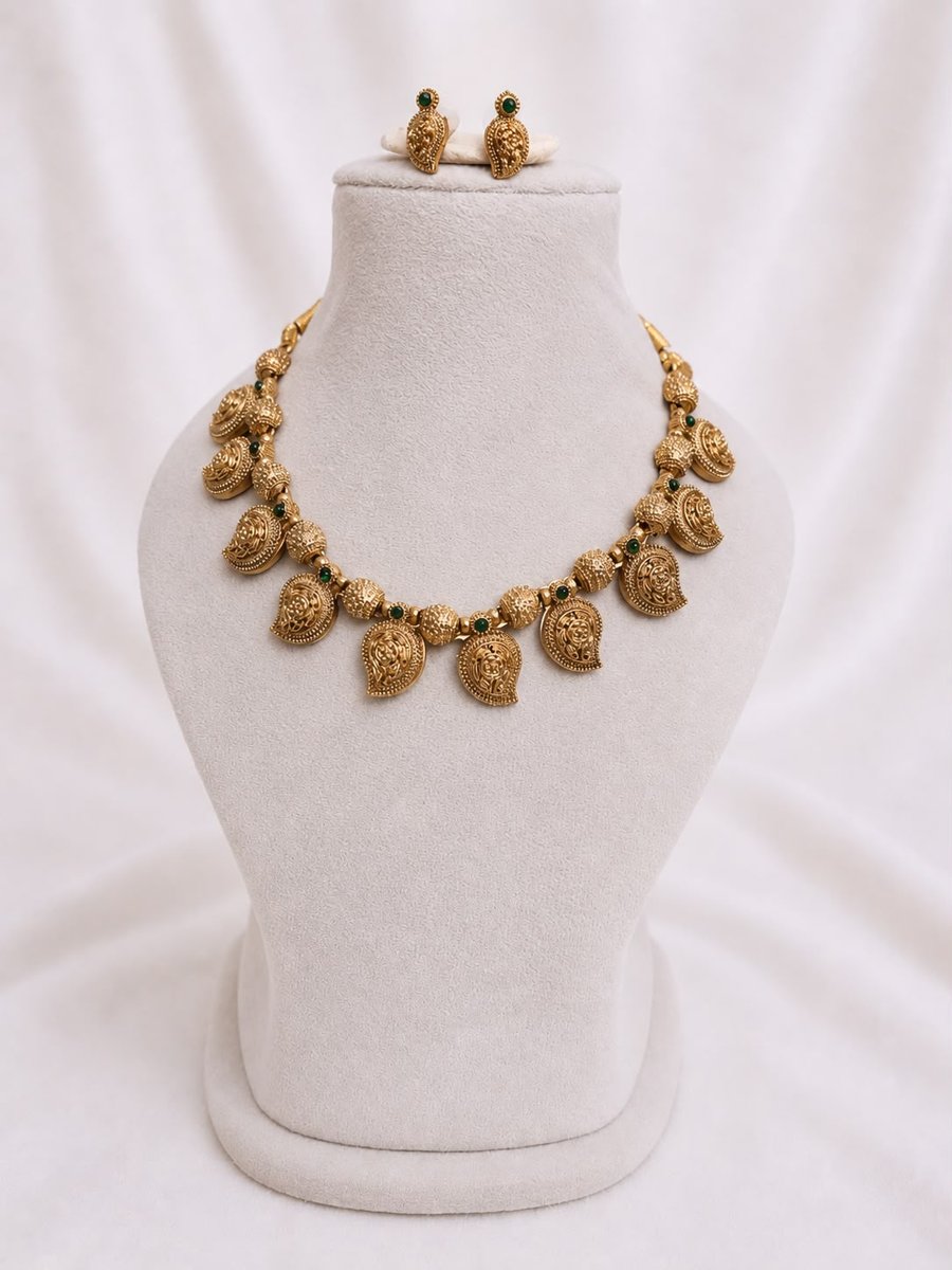 Mango Necklace